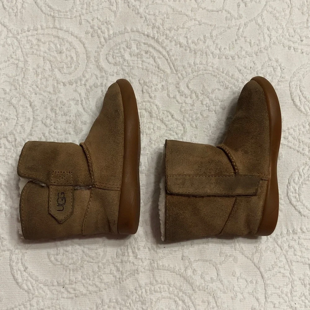 UGG Size 7T Toddler Chestnut Suede Shearling Boots
